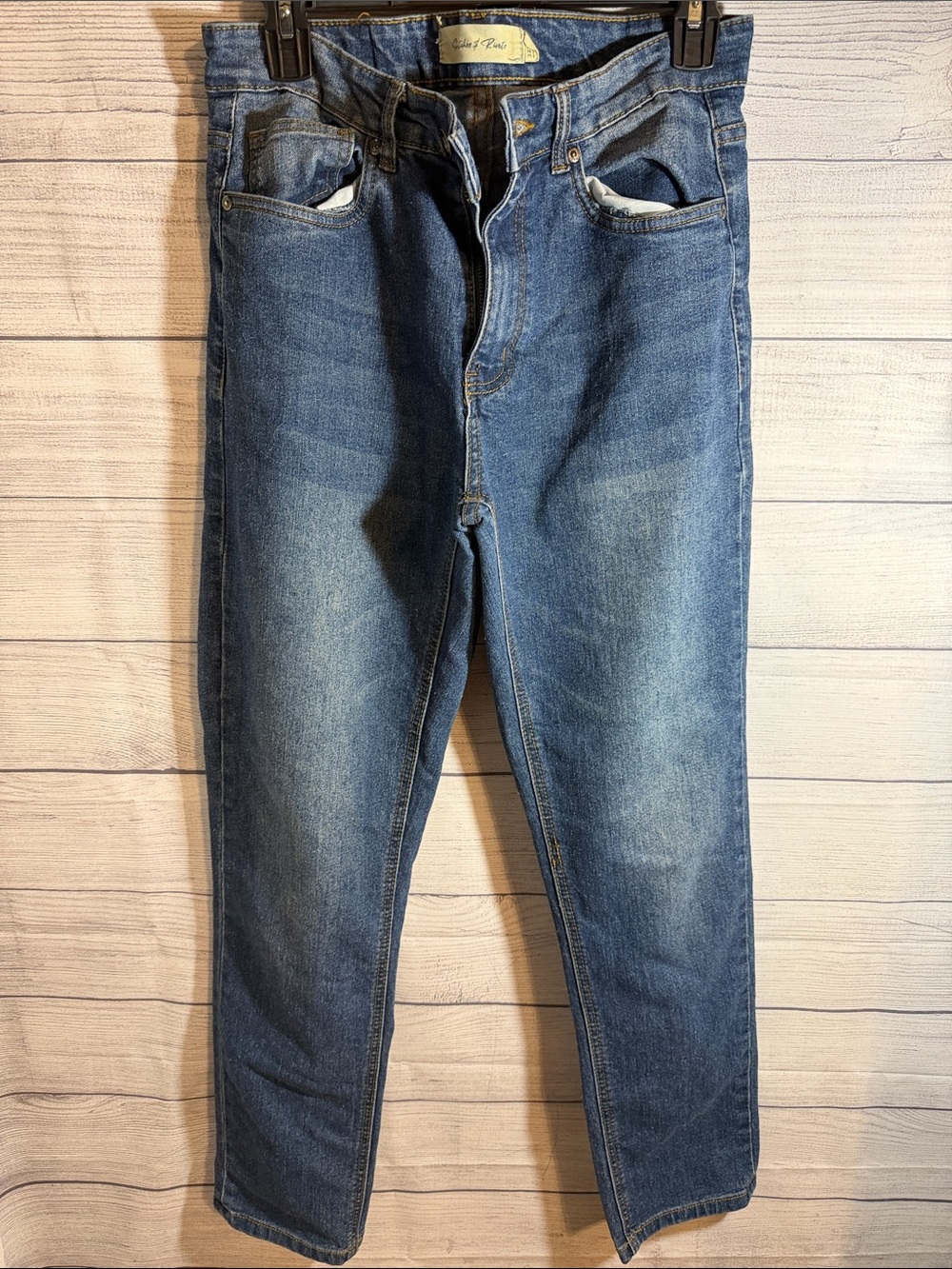 Straight Leg Women's Jeans in Medium Blue - Classic Everyday Style